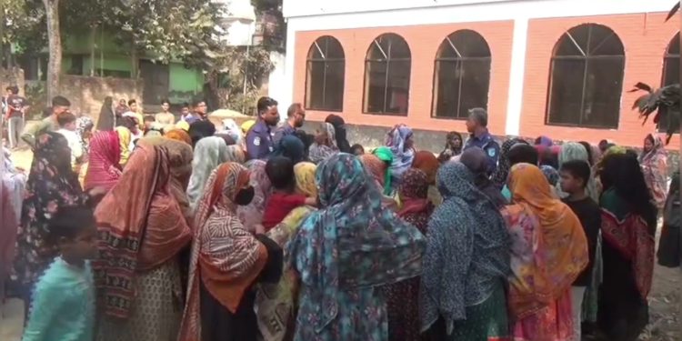 আড়াইহাজার ও বন্দরে সড়ক দুর্ঘটনায় শিশু ও নারী নার্স নিহত