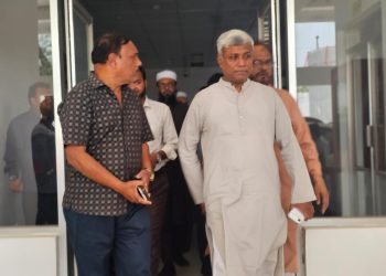 সিদ্ধিরগঞ্জে মেঘনা পেট্রোলিয়াম ডিপোতে পরিদর্শন করলেন প্রতিমন্ত্রীর