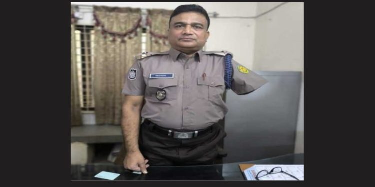 পুলিশ পরিদর্শক আসাদুজ্জামান আর নেই