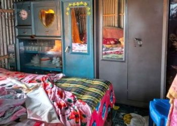 আড়াইহাজারে এক রাতে তিন বাড়িতে ডা/কাতি