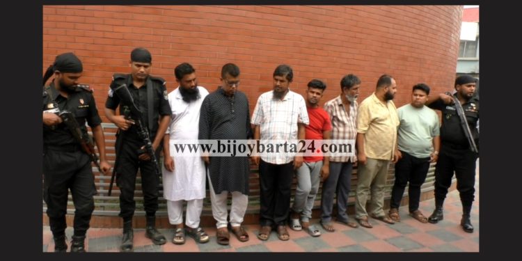 নারায়ণগঞ্জে পাসপোর্ট অফিসের সাত দালাল আটক, সাজা প্রদান