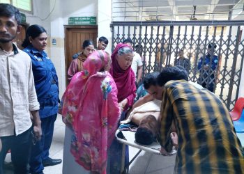 বন্দরে বাল্কহেডের ধাক্কায় নৌ পুলিশ সদস্য নিহত