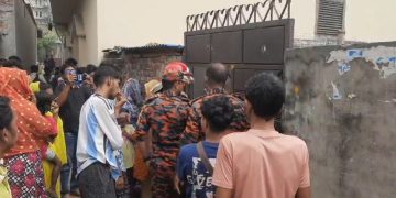 ফতুল্লায় গ্যাসের লাইনের লিকেজে বিস্ফোরণে একই পরিবারের ৪ জন দগ্ধ ‎