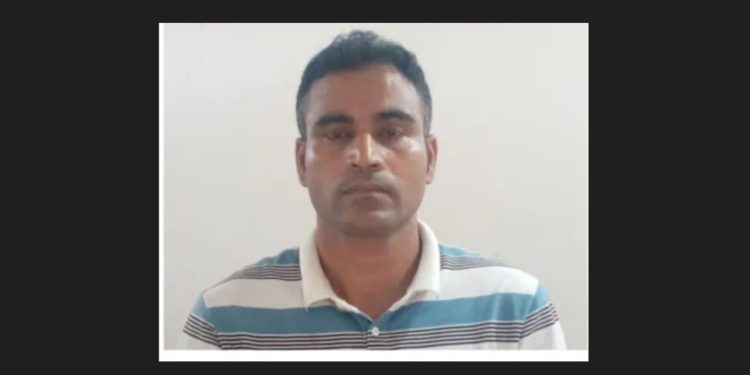 আড়াইহাজারে স্ত্রীকে হত্যা চেষ্টার ঘটনায় স্বামী গ্রেপ্তার