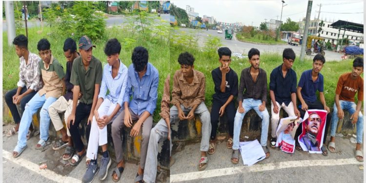 নারায়ণগঞ্জে ঝটিকা মিছিলের প্রস্তুতিকালে ছাত্রলীগের ১২ কর্মী গ্রেপ্তার