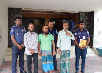 নারায়ণগঞ্জে সংঘবদ্ধ গাড়ি চোর চক্রের তিন সদস্য গ্রেপ্তার