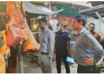সোনারগায়ে মাংস দোকানীকে ভ্রাম্যমান আদালতে জরিমানা