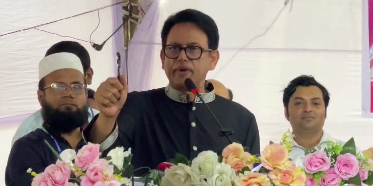 কল্যাণ ট্রাস্ট ও উৎসবভাতা থেকে সাত হাজার কোটি টাকা আত্মসাৎ করা হয়েছে-শিক্ষামন্ত্রী