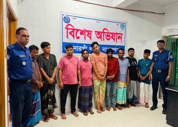 সোনারগাঁওয়ে শপিং মলে থেকে ১৪৬ মোবাইল চুরির ঘটনায় চোর চক্রের ৯ সদস্য গ্রেপ্তার