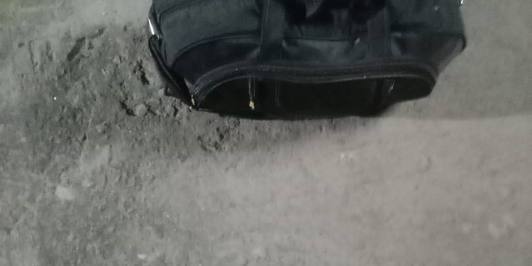 সোনারগায়ের ফিলিং স্টেশনে ব্যাগ ঘিরে বোমা আতংক, বিস্ফোরক দ্রব্য পায়নি পুলিশ