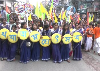 নারায়ণগঞ্জে উৎসব মুখর পরিবেশে শুরু হলো রথযাত্রা