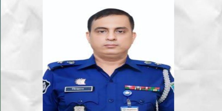 নারায়ণগঞ্জের এসপিকে হাইওয়ে পুলিশে বদলী