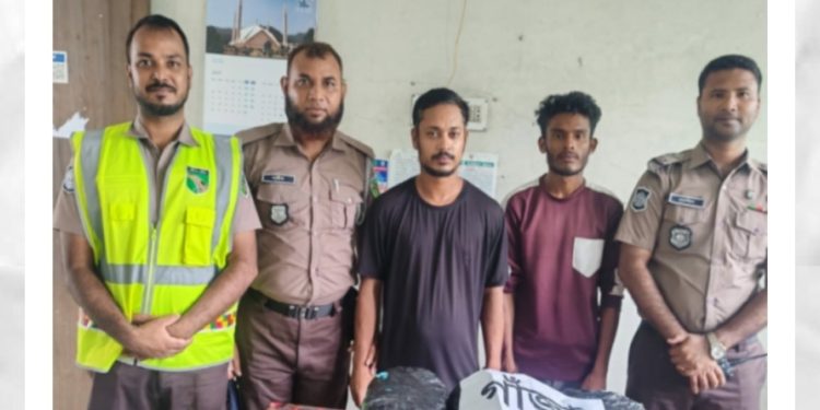 সোনারগায়ে ৯ কেজি গাঁজা সহ চালক হেলপার