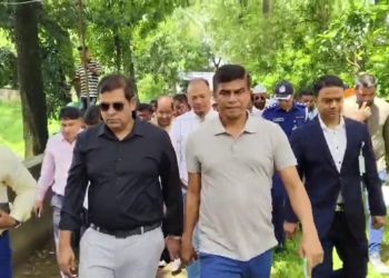 রূপগঞ্জে বিভিন্ন খাল পরিদর্শনে পানি সম্পদ প্রতিমন্ত্রী আজাদ