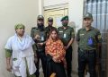 হাসপাতালে রোগীর চেইন ছিনতাইকালে নারী আটক