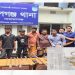 রুপগঞ্জে বসতবাড়িতে ডাকাতির ঘটনায় স্বর্ণালংকার ও অস্ত্র সহ গ্রেপ্তার ৫