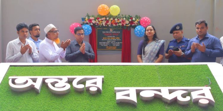 ডিসির বন্দর উপজেলা ভ্রমণ ও বিভিন্ন দপ্তর পরিদর্শন