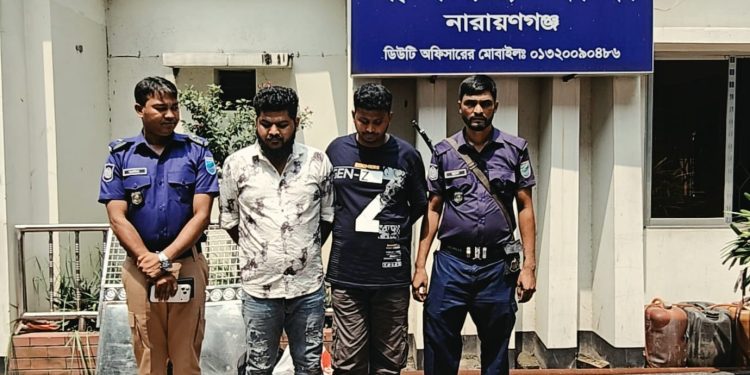 রূপগঞ্জে ৫৪টি চোরাই মোবাইলসহ গ্রেফতার -২