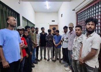 ফতুল্লায় আওয়ামী লীগের মিছিলের প্রস্তুতি কালে ১৬ জন গ্রেপ্তার