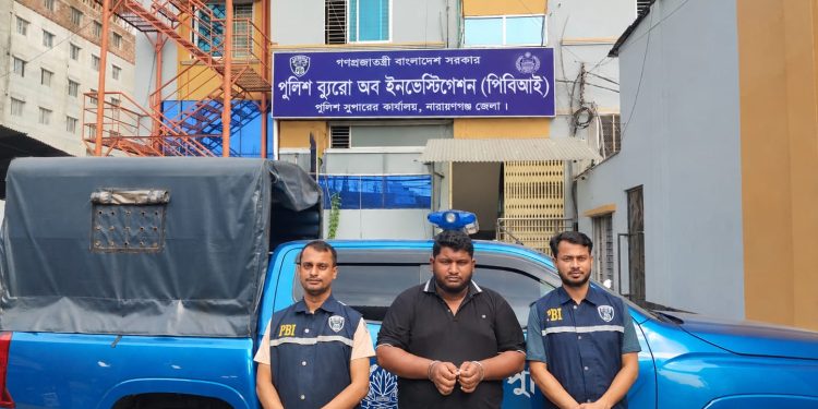 ফতুল্লায় অর্থ আত্মসাতের অভিযোগে মোস্তফা আসাদ গ্রেপ্তার