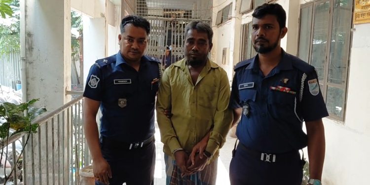 ফতুল্লায় স্ত্রী ও ছেলেকে কুপিয়ে হত্যার মামলায় স্বামীর মৃত্যুদণ্ড