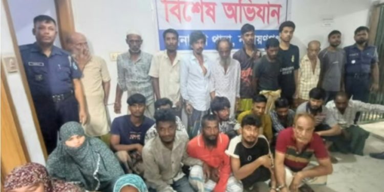নারায়ণগঞ্জে পুলিশের বিশেষ অভিযানে গ্রেপ্তার ১৫৪