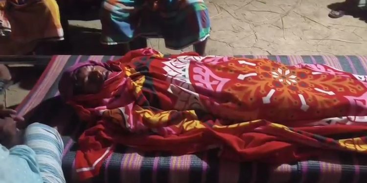 রুপগঞ্জে ট্রাক চাপায় মোটরসাইকেলের দুই আরোহী নিহত ও আহত-১